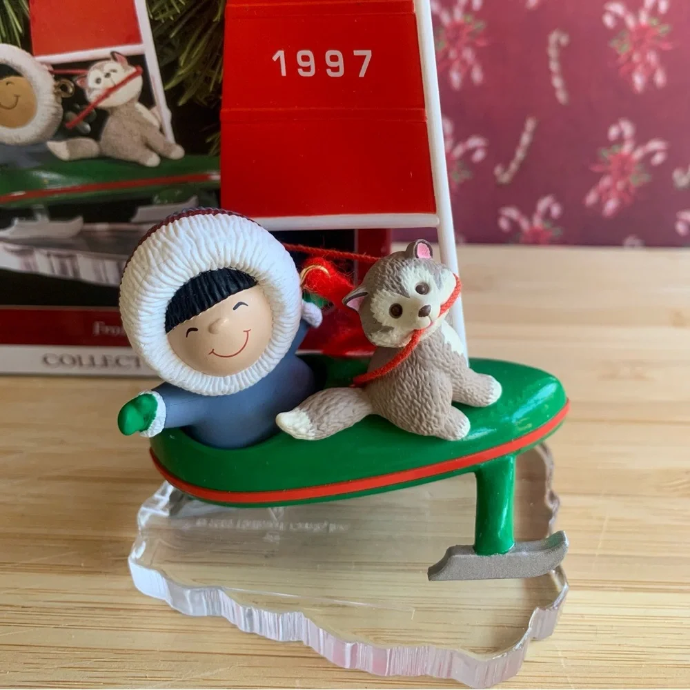 Hallmark Keepsake Ornament * Frosty Friends * 1997
